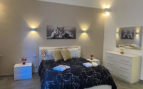 Leoscar Apartment In Catania Center Self Check-In
